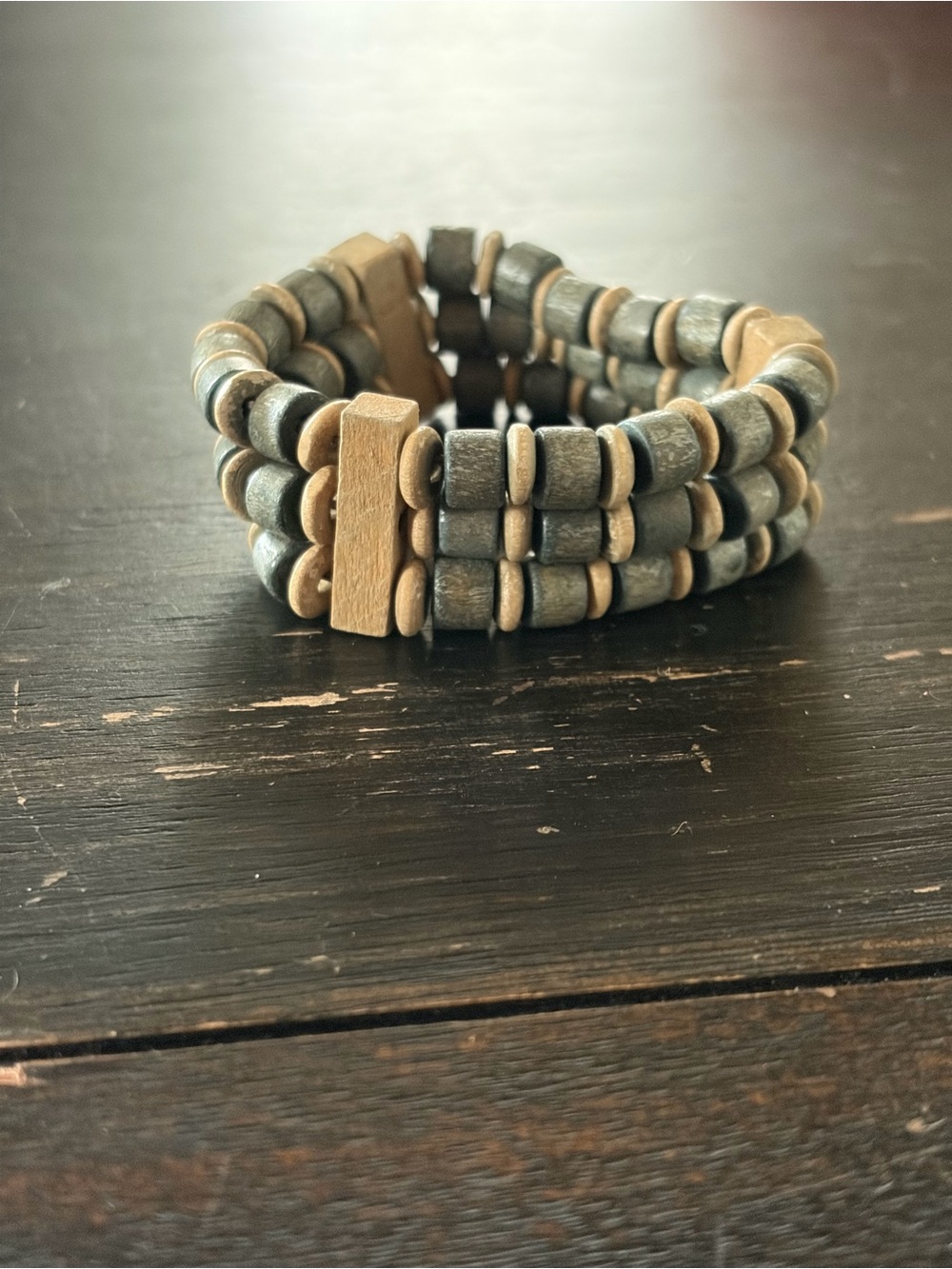 Wooden stretch bracelet